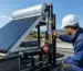 Instalație solară termică cu pompă de ridicare presiune și conducte de circulație