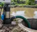 Pompă de apă murdară cu cuțit folosită într-o gospodărie pentru evacuarea apei încărcate