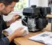 Verificarea nivelului de ulei pentru motoare 4T de grădină